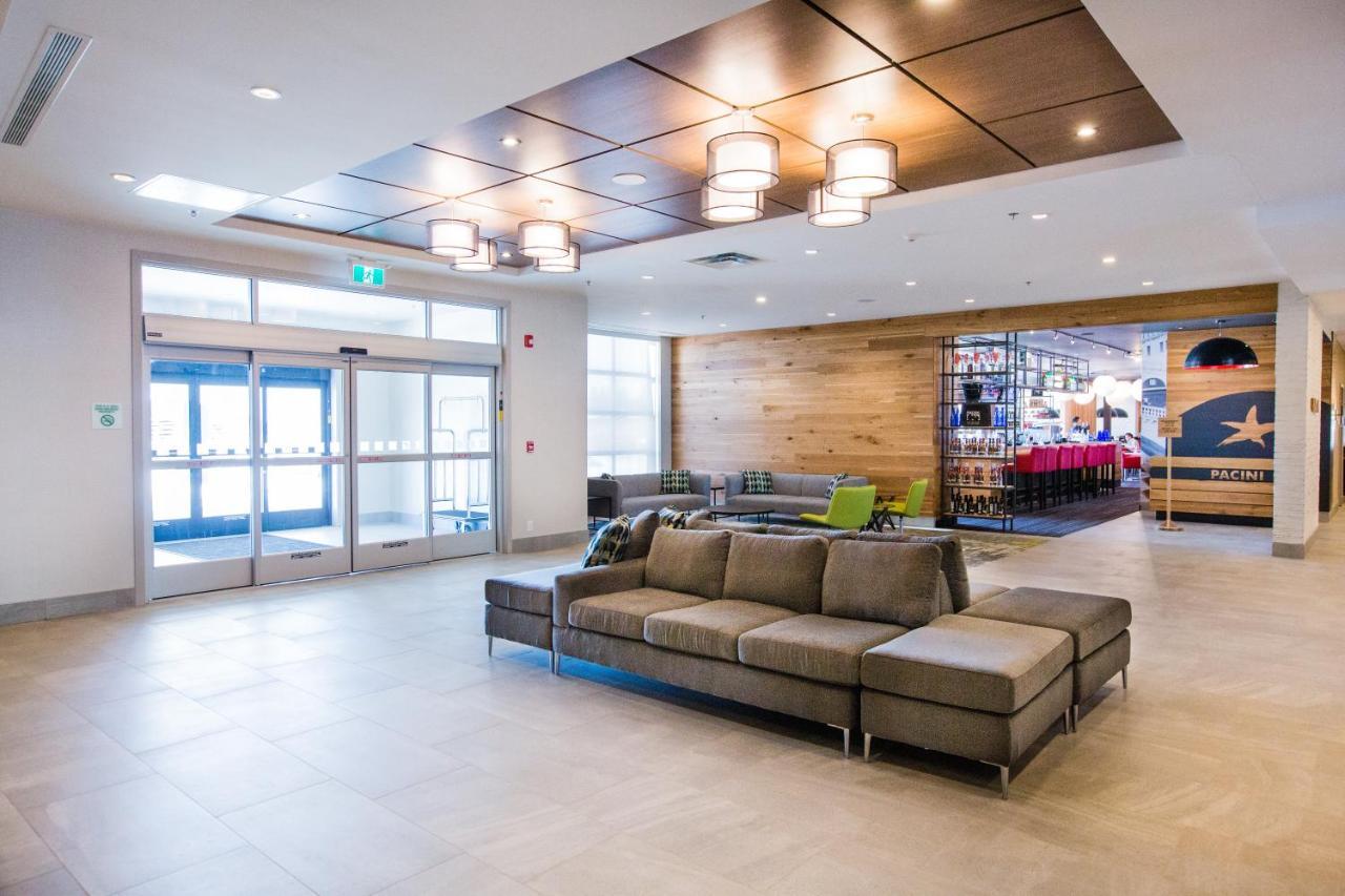 Holiday Inn Hotel & Suites Calgary South - Conference Ctr By Ihg Exterior photo